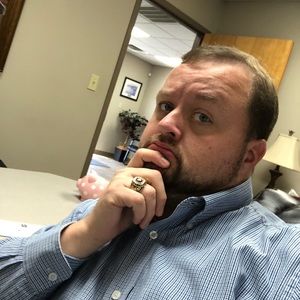 Meet your Posher, Bobby